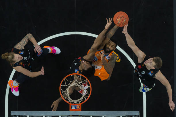 季末段的场 季末段的场