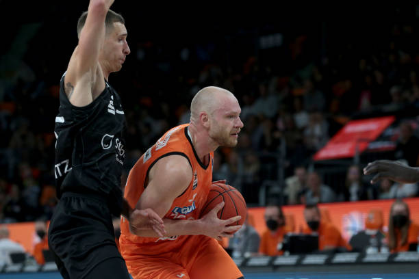 续保持其重 续保持其重