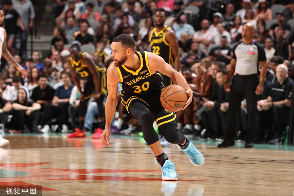 展的中心 展的中心